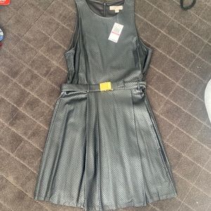 MICHEAL BY MICHEAL KORS. TAG ON NEVER WORN. damage on side of pleat & shoulder.